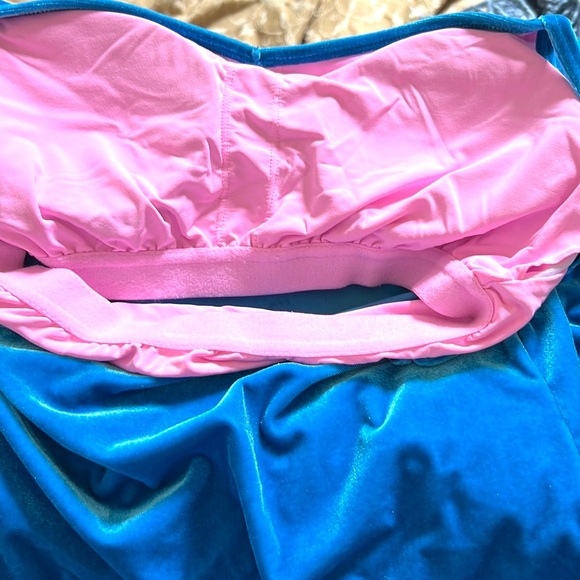 Lilly Pulitzer Luxletic 2 Piece Velvet Tank Weekender High Rise Leggings & Top - Picture 7 of 16